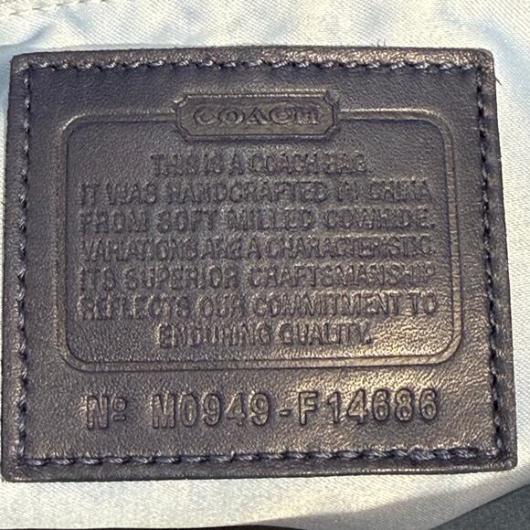 Coach Dark Blue Pebble Leather Penelope Shoulder Bag Handbag Very Good Condition - Picture 14 of 15